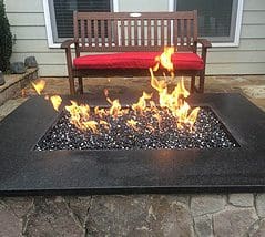 Outdoor fire pit